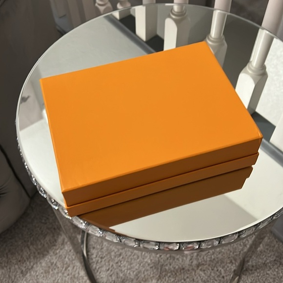 Louis Vuitton gift box - Picture 4 of 8